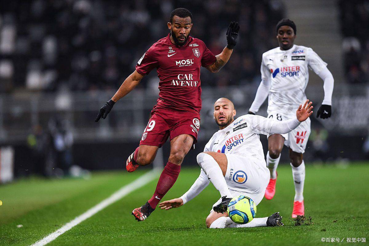 亚眠队在主场比赛中不敌对手，寻求改善的简单介绍