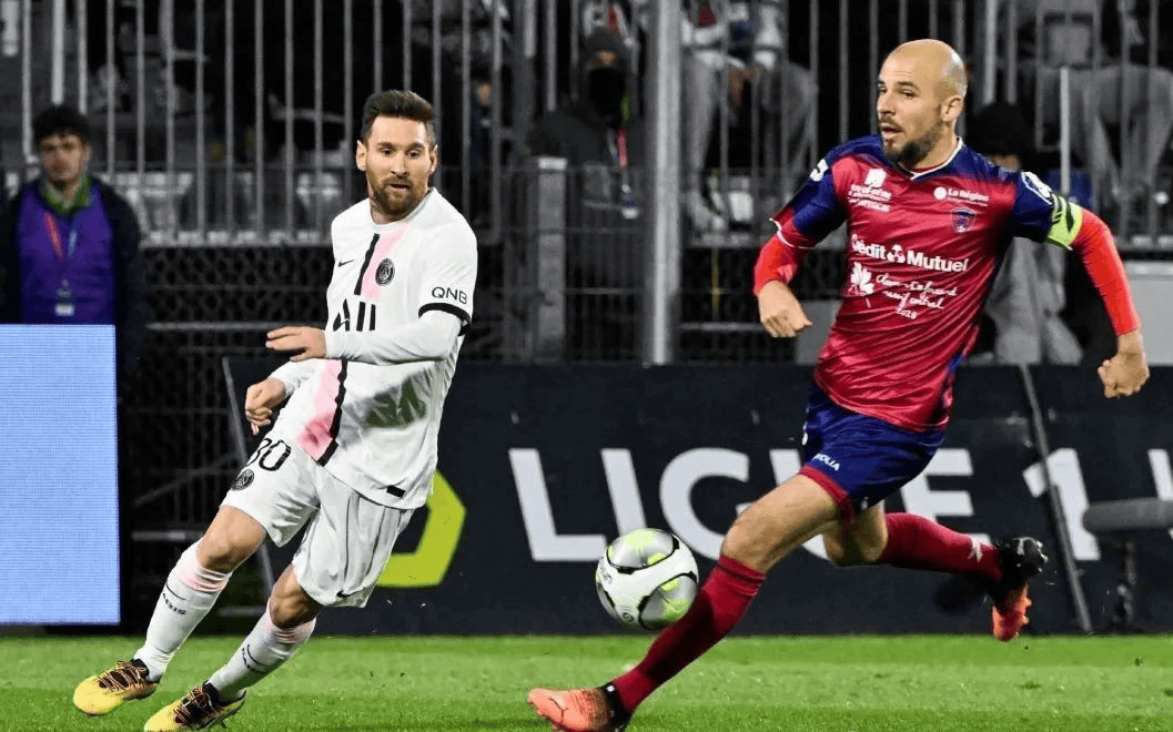 亚眠队在主场比赛中不敌对手，寻求改善的简单介绍