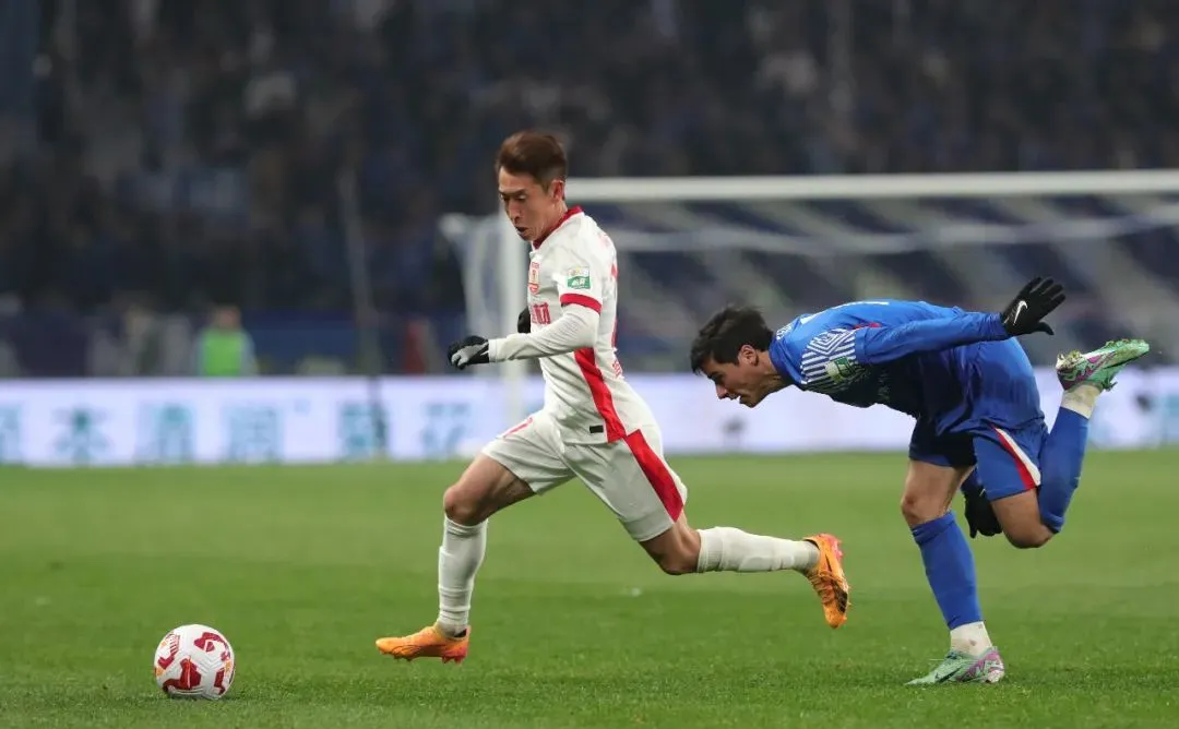 沙特球队客场战胜亚冠劲旅，实现突破的简单介绍