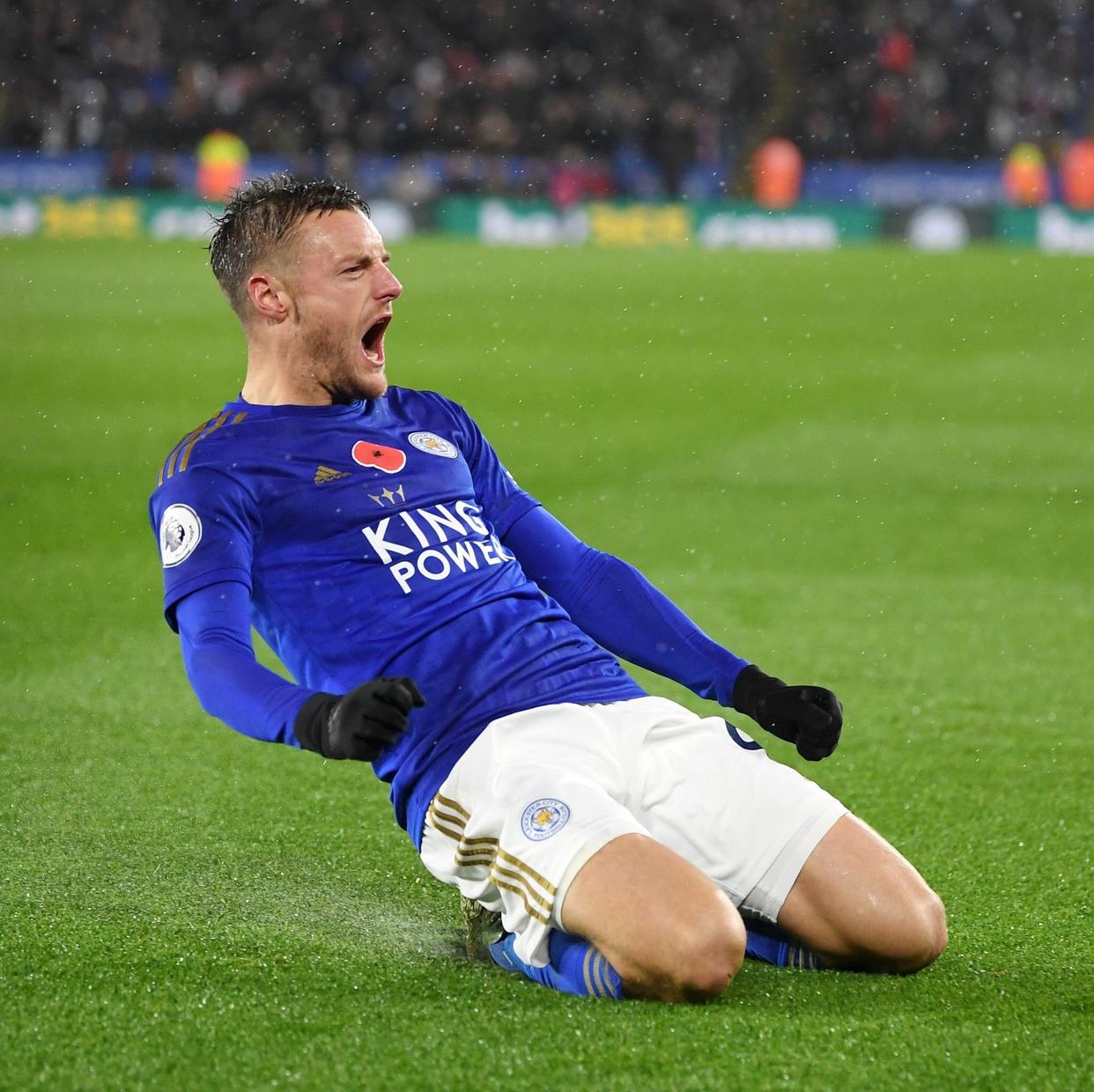 关于莱斯特城连续两场胜利冲顶积分榜的信息