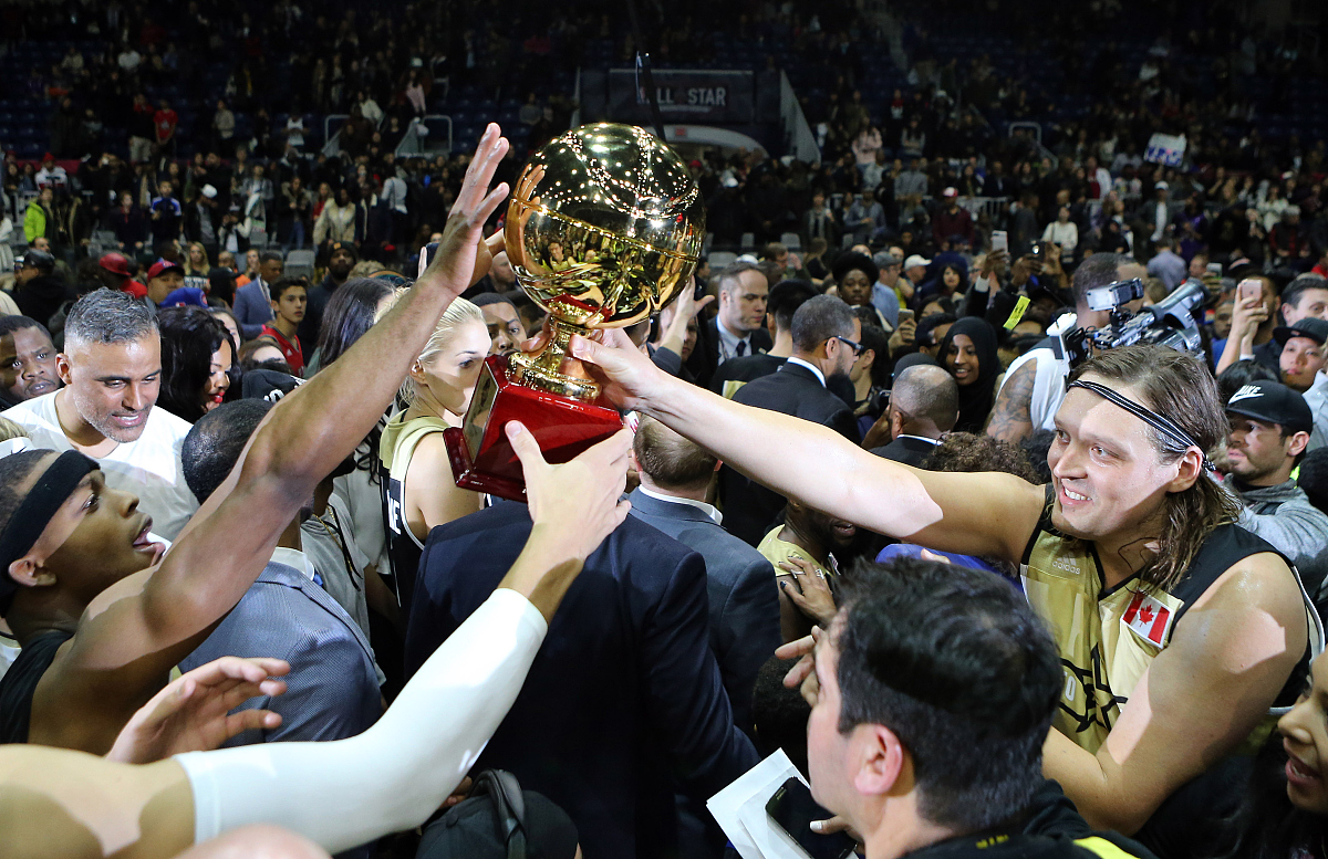 威廉姆斯力克红牛二队，勒克莱尔带队取胜的简单介绍