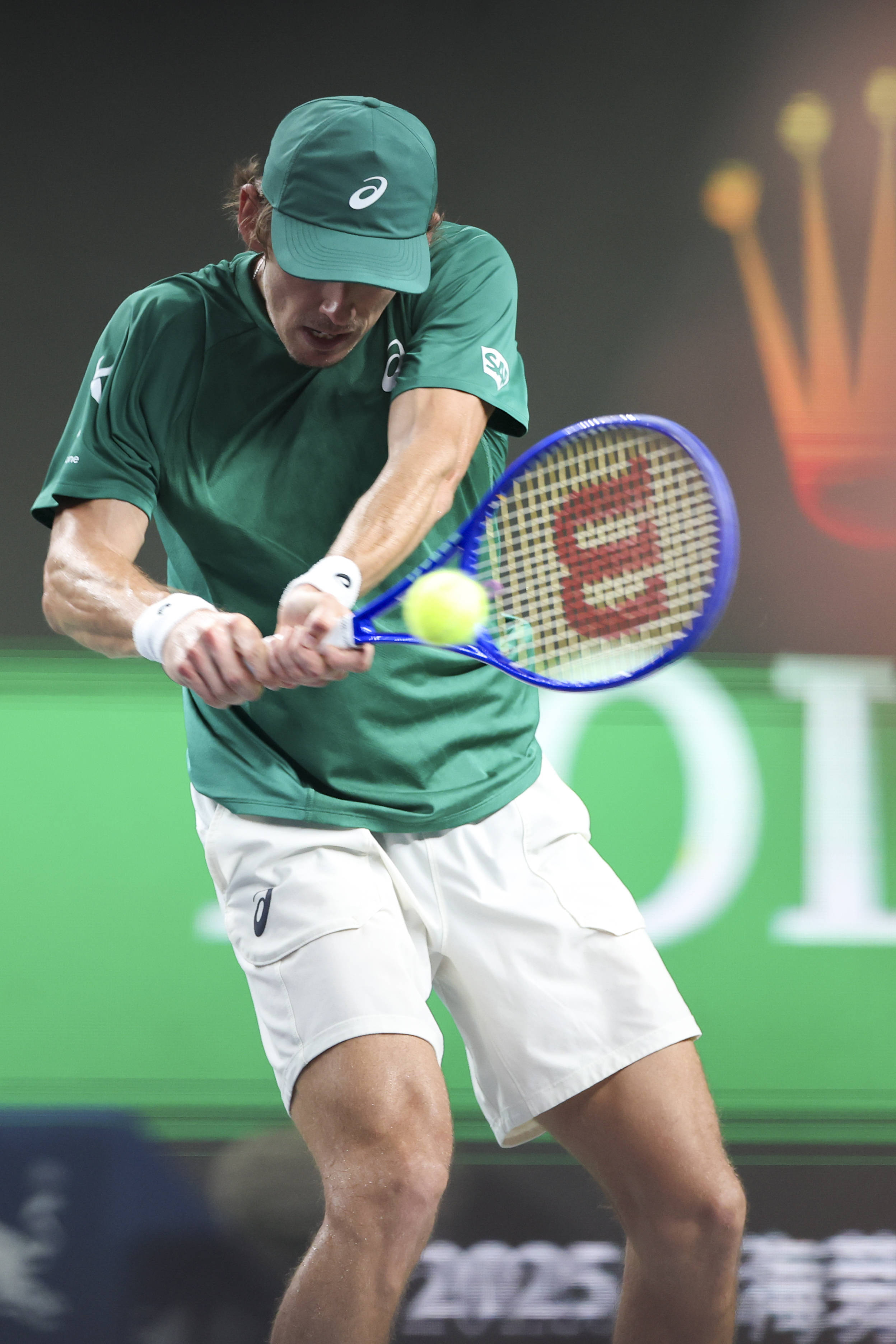 关于英国网球队逆转澳大利亚网球队，梅德韦杰夫高光表现的信息