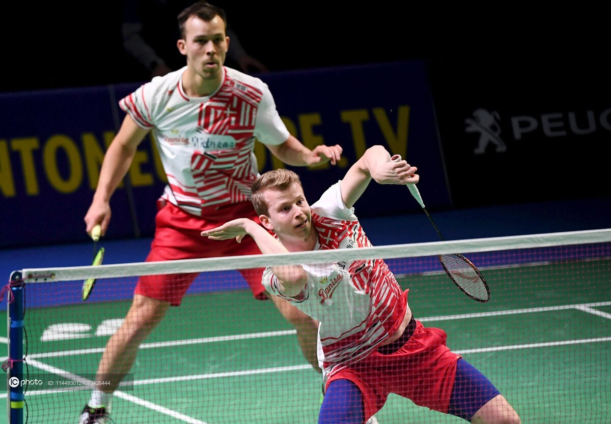 包含丹麦羽毛球队爆冷印度羽毛球队，陶菲克制霸全场的词条