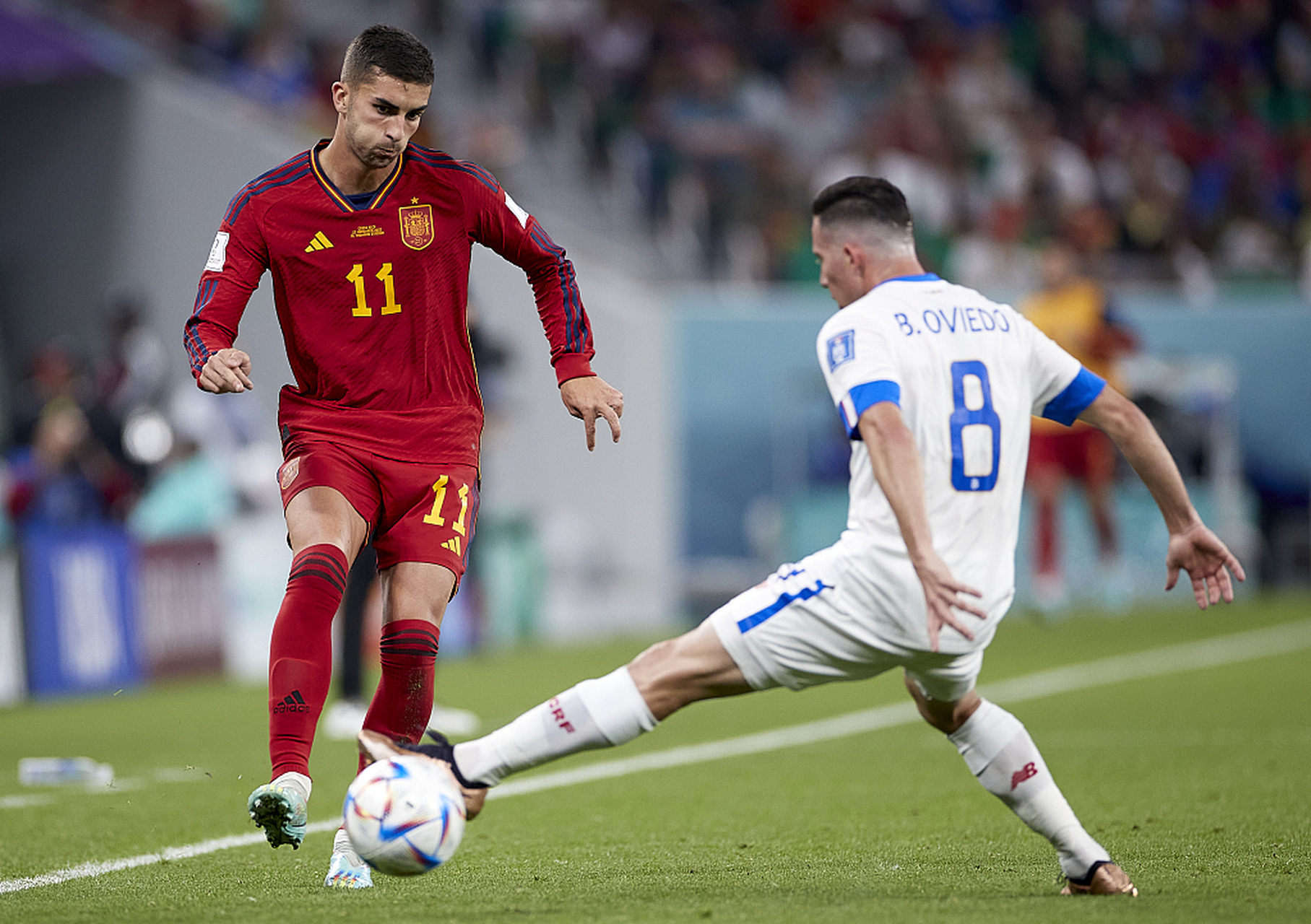 包含意大利逆转荷兰，费兰·托雷斯高光表现的词条