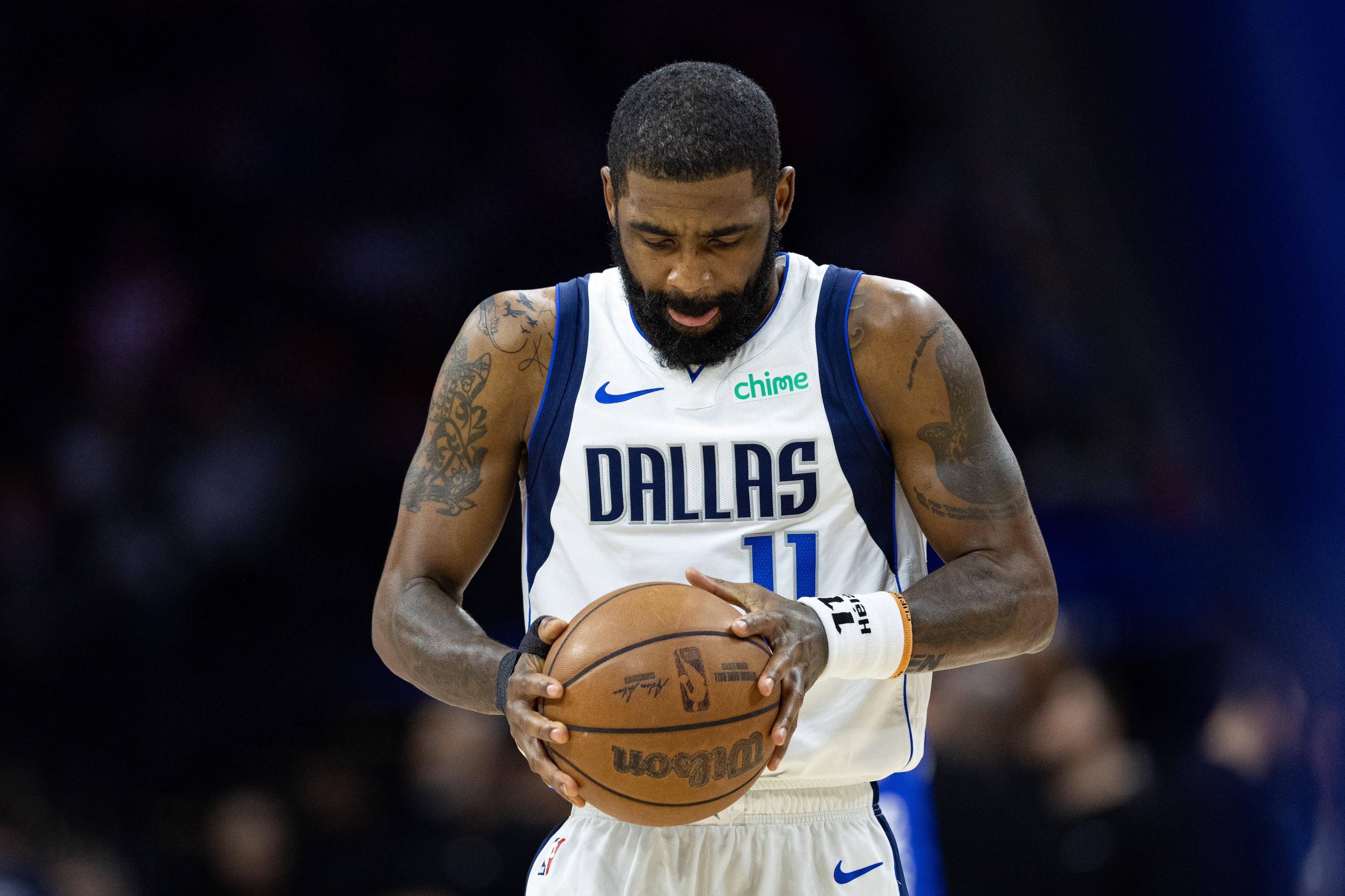 包含独行侠客场一骑绝尘，力克黄蜂的词条