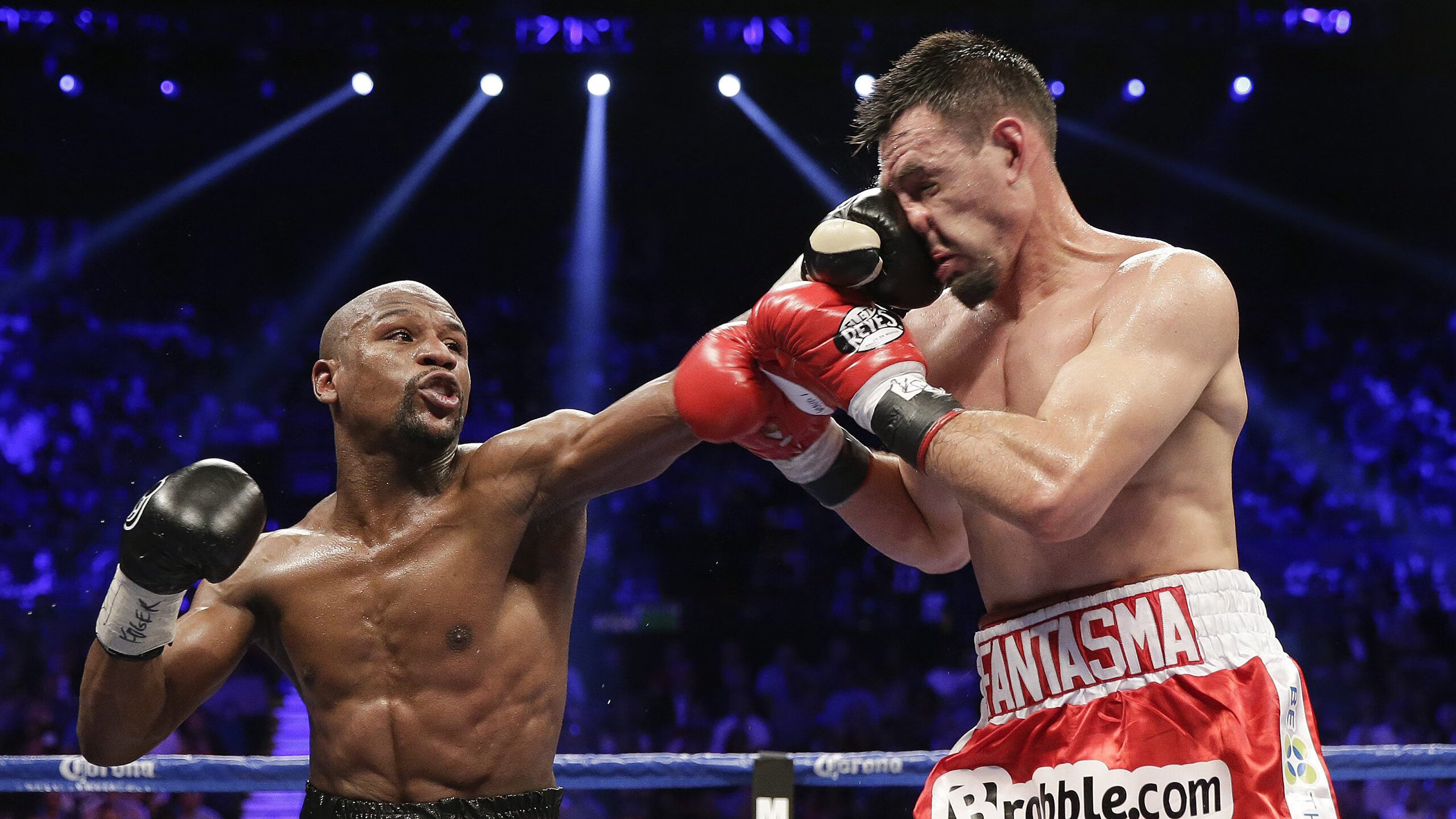 舞台越大越强，莫兰特与勇士巅峰对决，胜出者如老鹰展翅