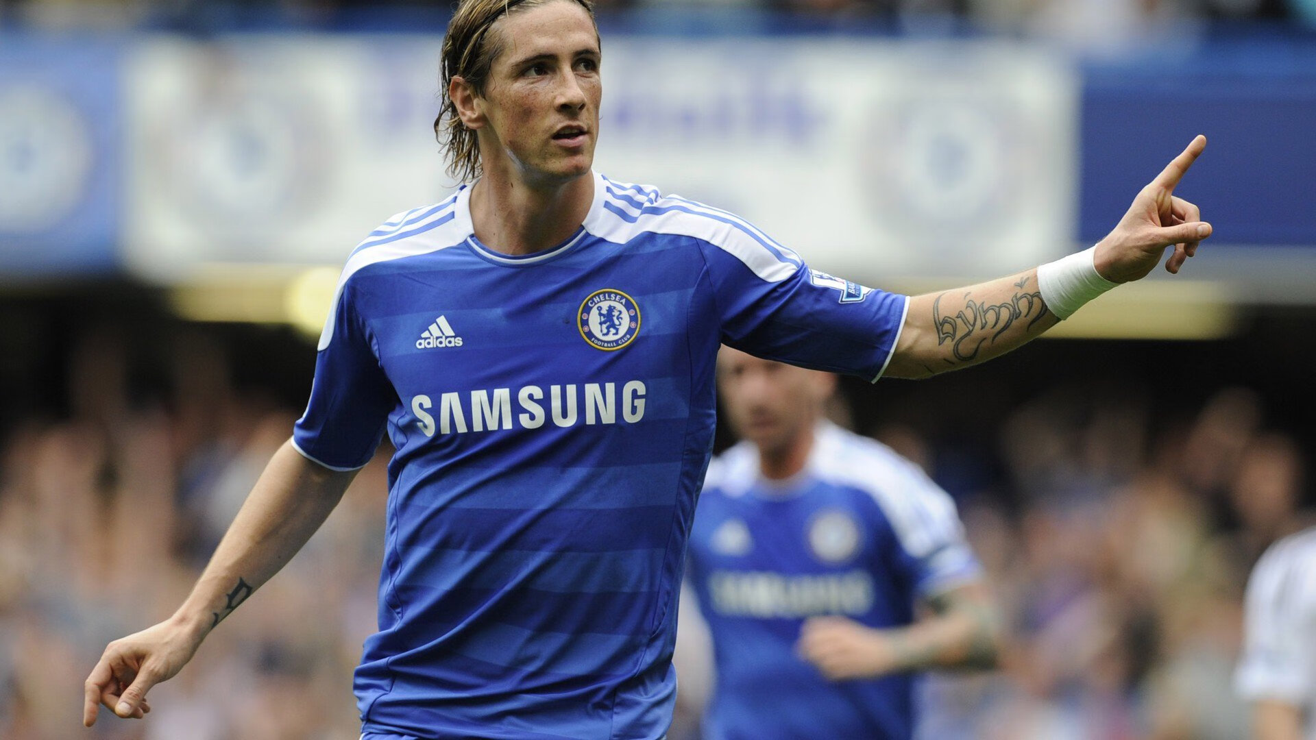 赛道上的双重叙事，威廉姆斯的战术胜利与维斯塔潘的绝对统治