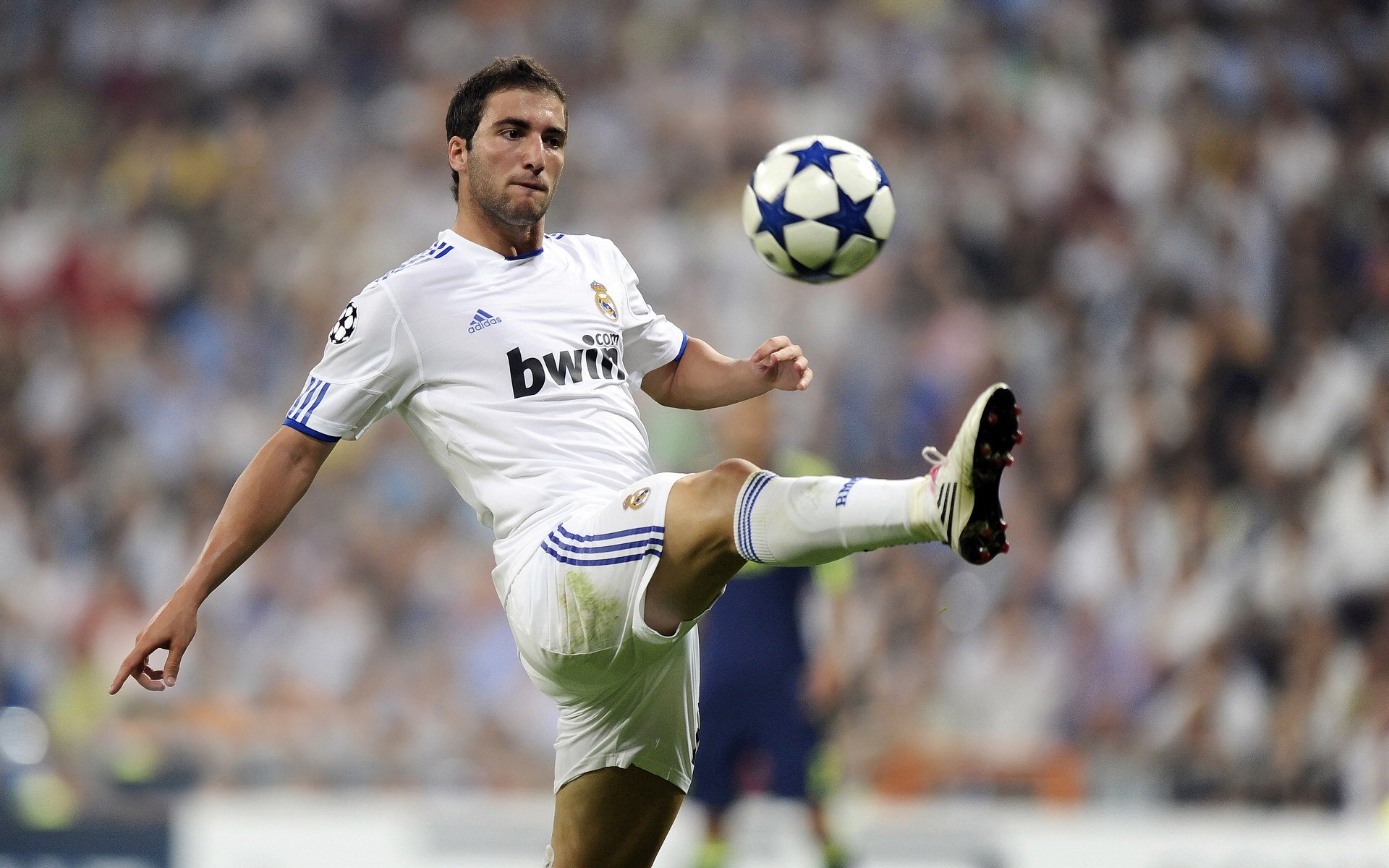 开云体育官网-硬仗之王莫德里奇闪耀，国际米兰强势晋级马赛