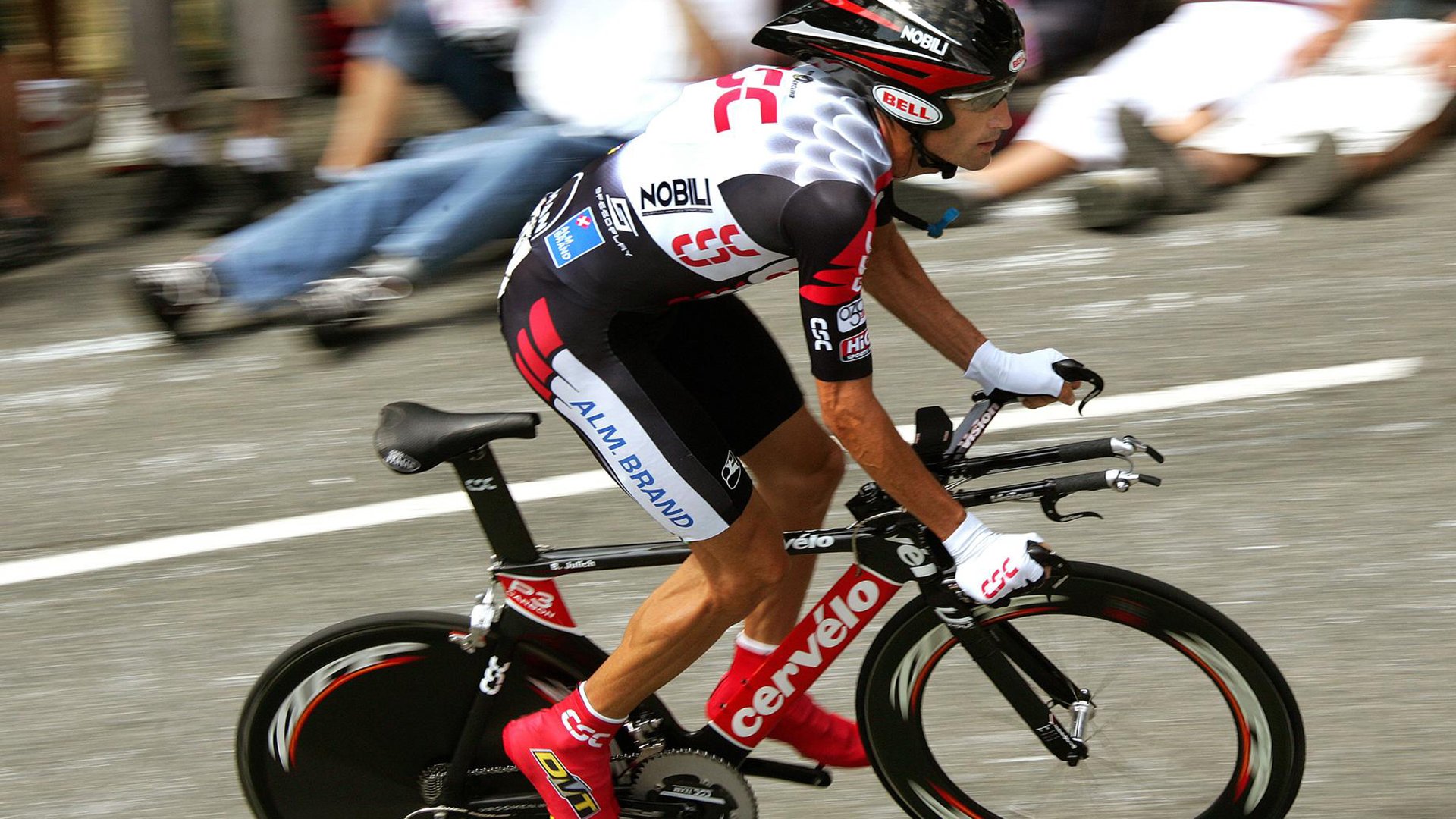 开云APP-金玟哉爆发引领防线革命，荷兰式单节风暴击溃黄色潜水艇